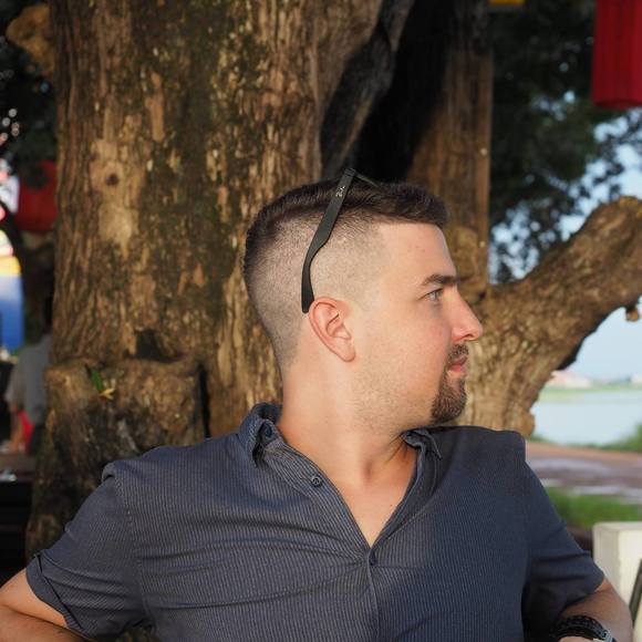 Meet your Posher, Drew - Picture 1 of 1